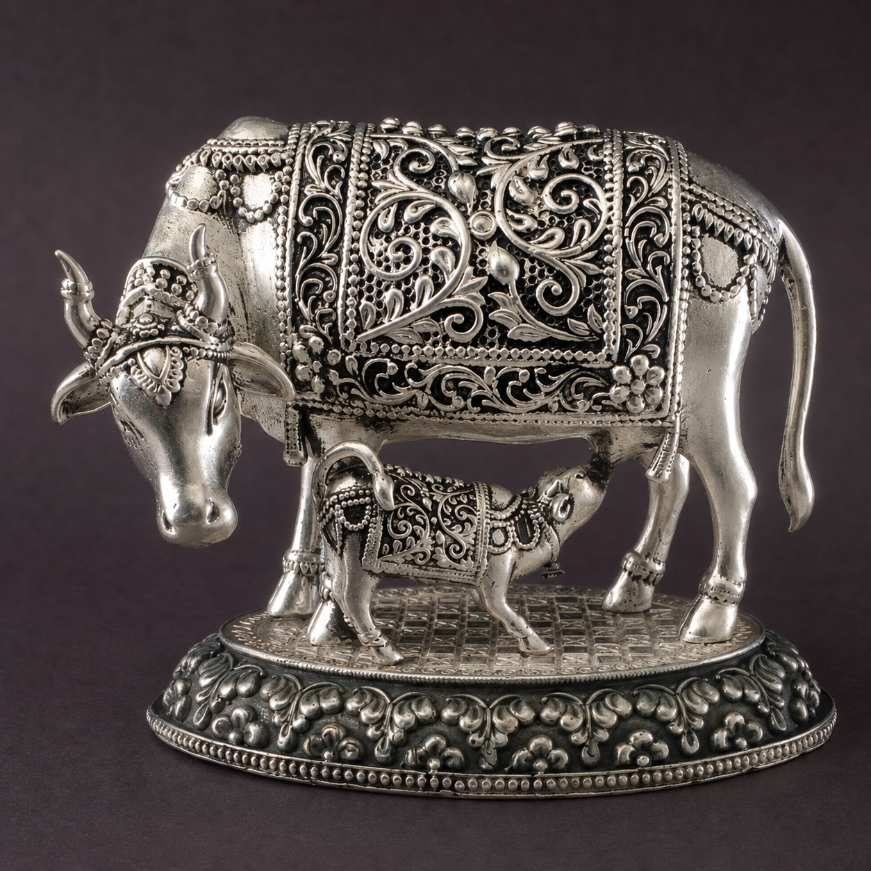 Kamdhenu Cow & Calf Sculpture in Pure Silver Plating