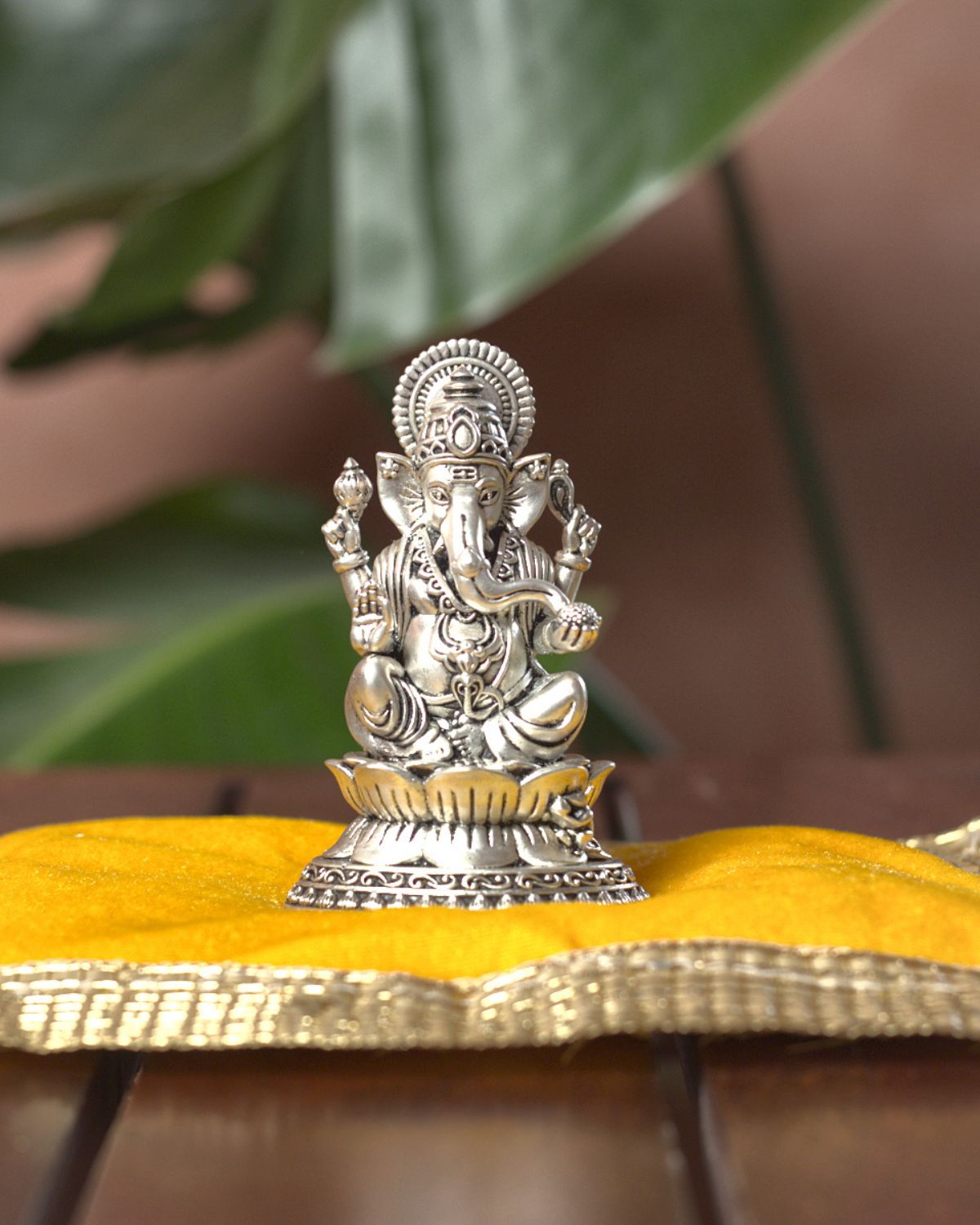 Mahaganpati Idol in Pure Silver Plating