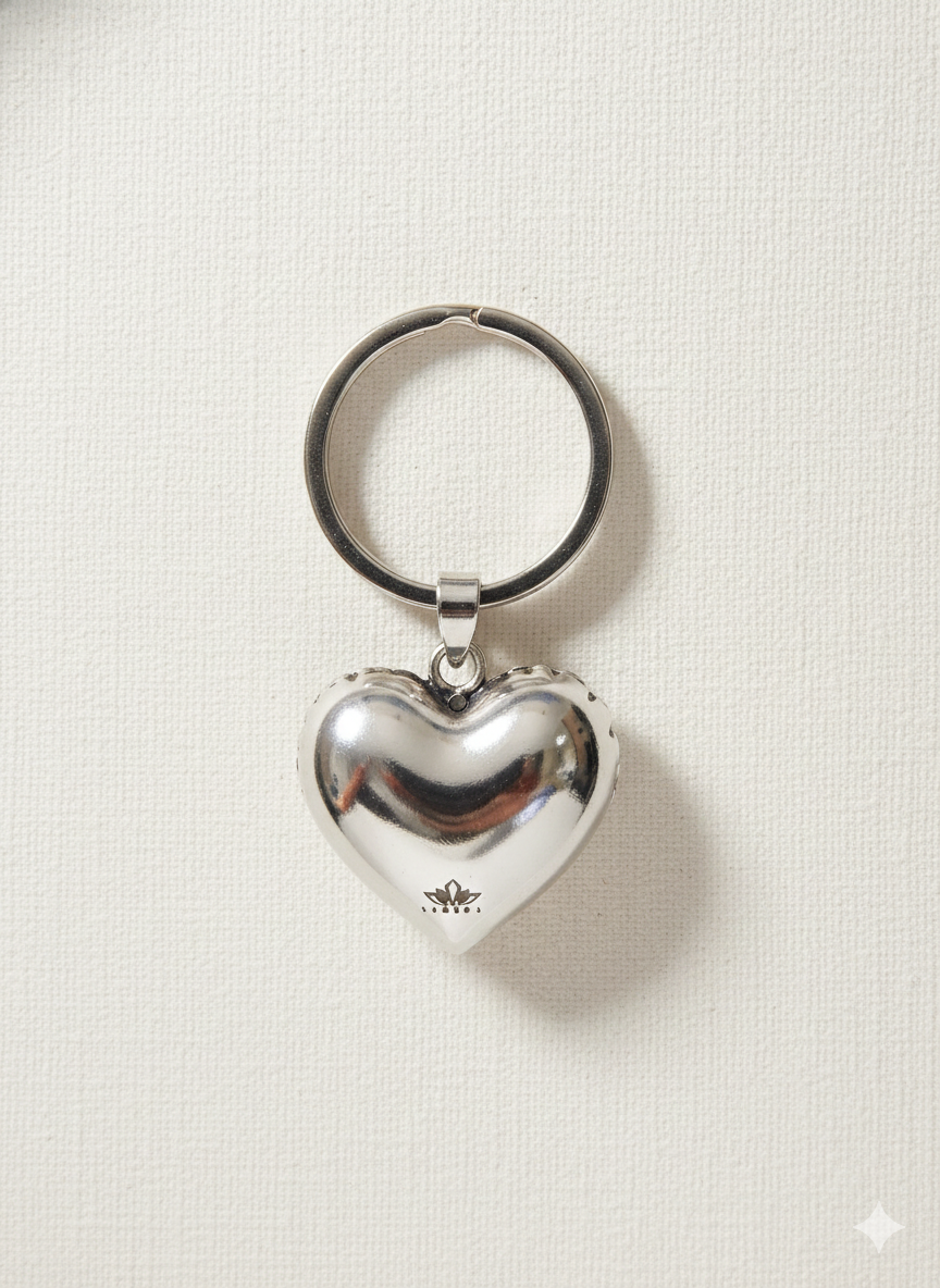 Sabera Silver Heart Keyring – Customizable Love Keepsake