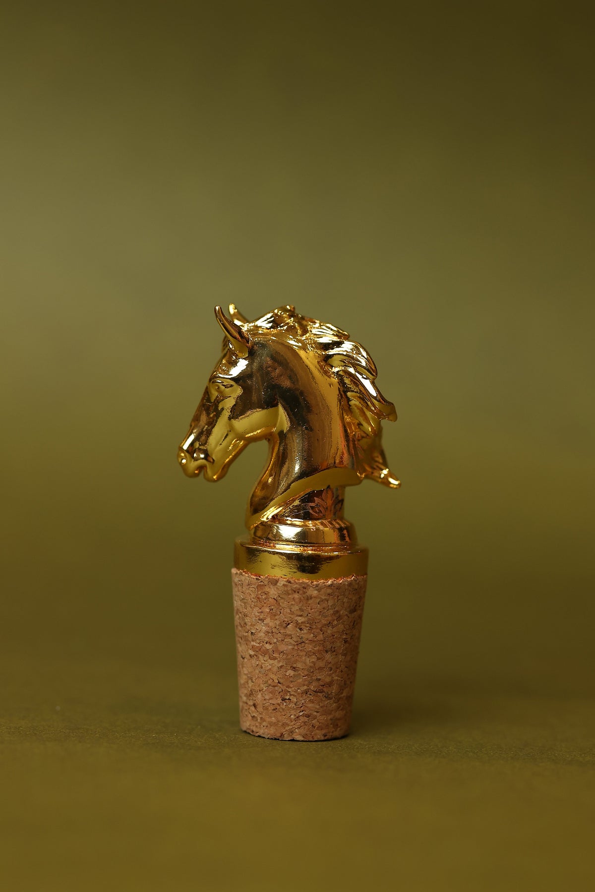 Horse Head Wine Bottle Stopper in gold plating