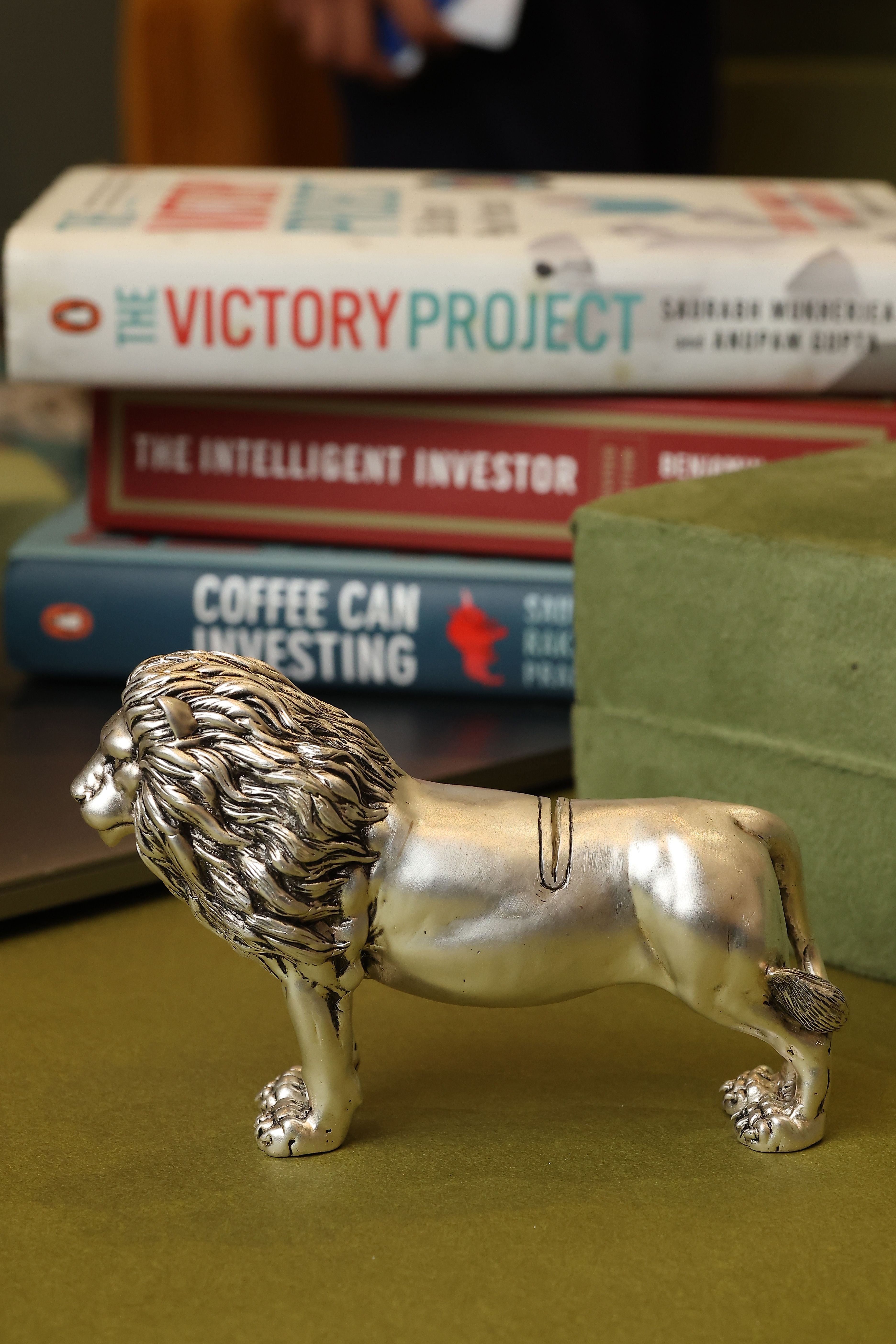 Lion Place Card Holder for Table in Silver Plating