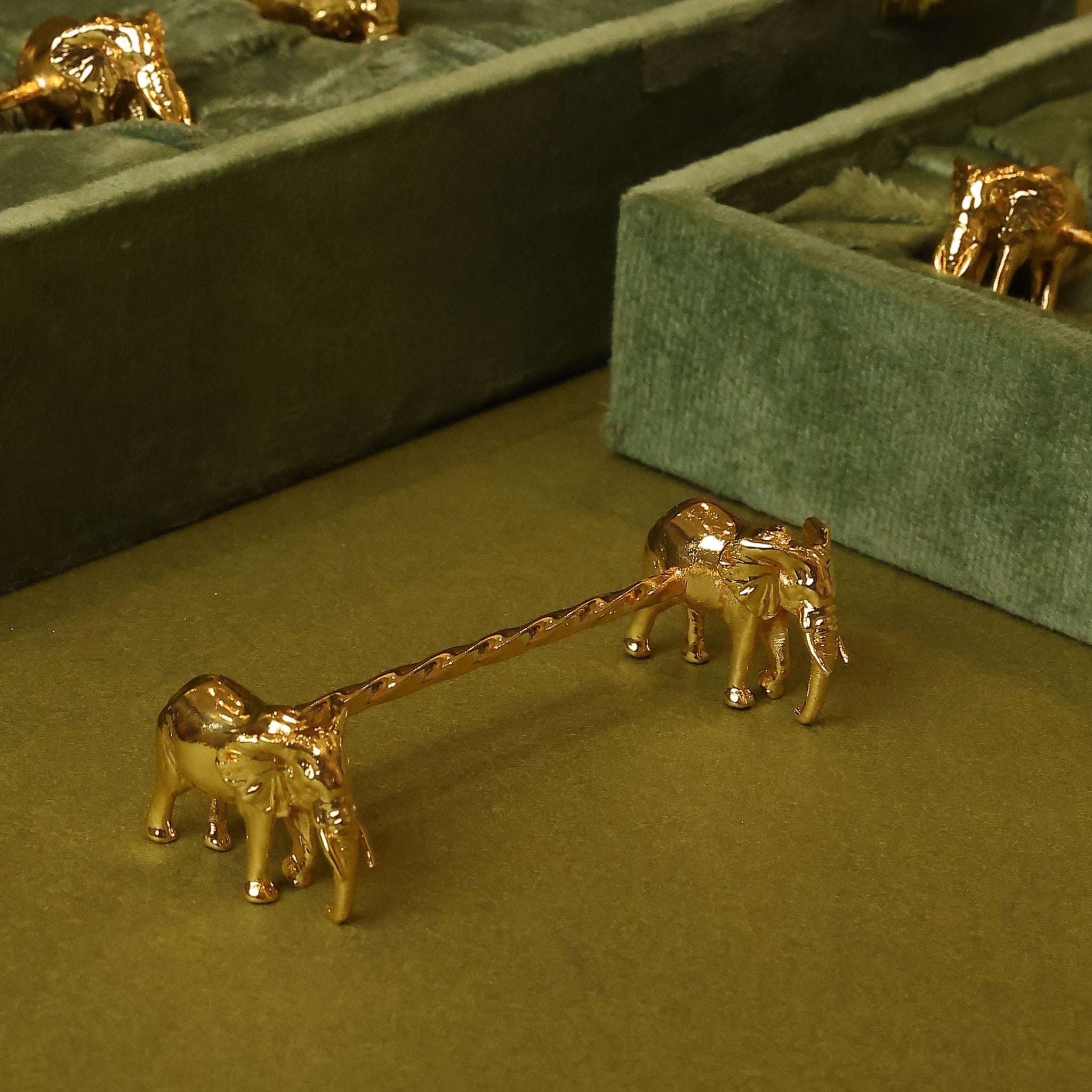 Front Facing Elephant Spoon Rest